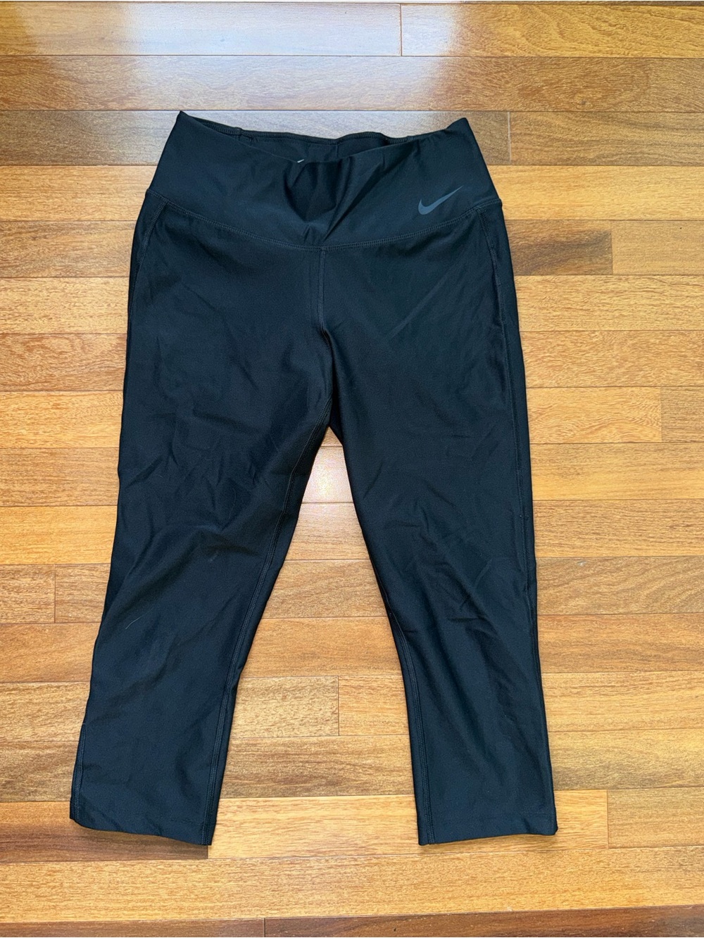 Nike Black Women's Capri Leggings with Swoosh